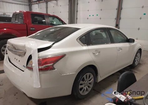 2014 Nissan Altima 2.5/2.5 S/2.5 Sl/2.5 Sv z USA, uszkodzony, nr VIN 1N4AL3AP0EC269877